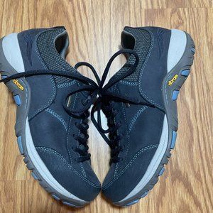 Dansko Paisley Sneakers Navy 7.5